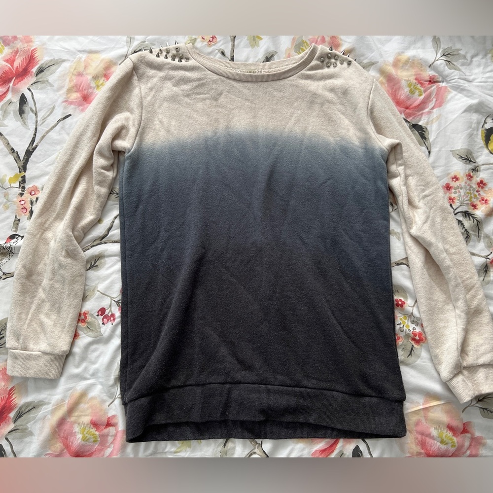 Ombré Spiked Shoulder Crew Neck Sweater